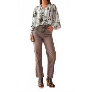 NEW OMIKA anouk v-neck blouse in diya powder